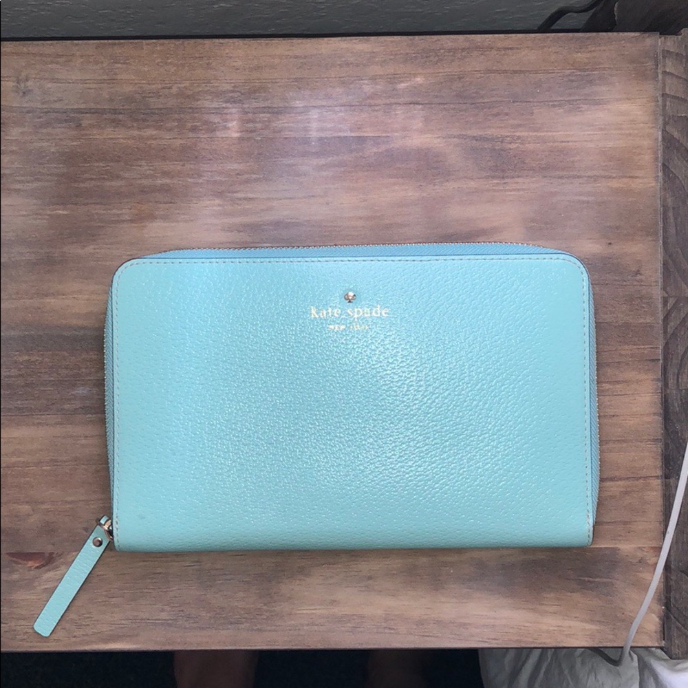 Kate Spade Grand Street Passport Wallet